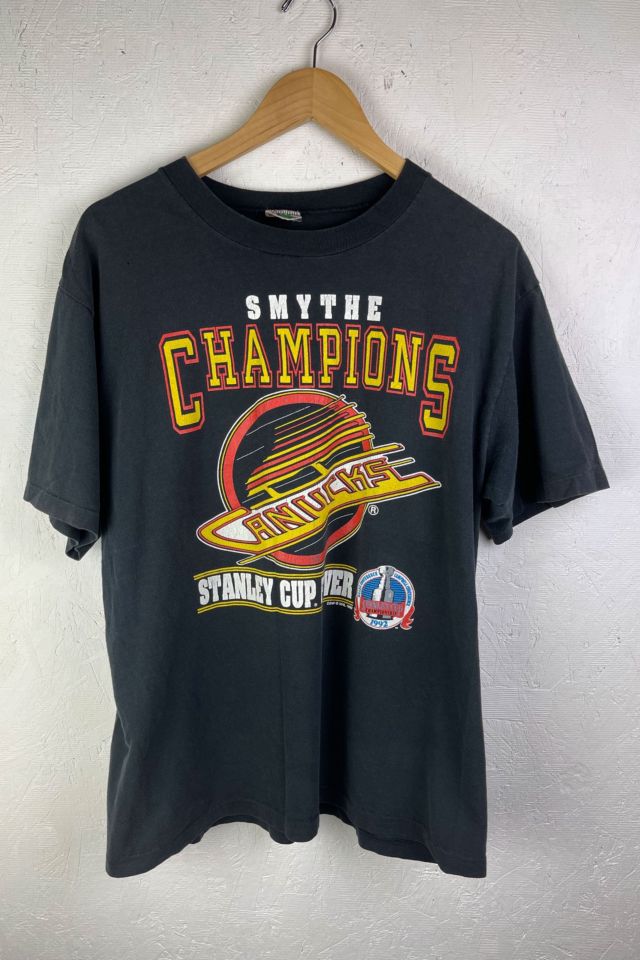 Vancouver canucks store vintage shirt