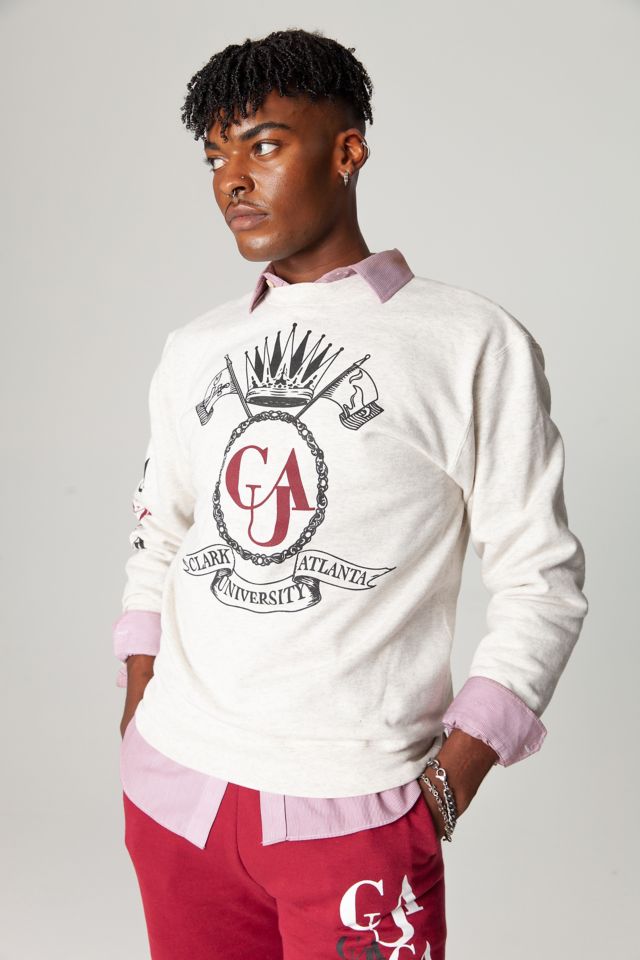 UO Summer Class 21 Champion Clark Atlanta University Crest Sweatshirt Urban Outfitters Canada