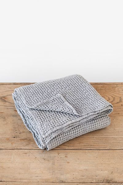 Magiclinen Waffle Throw In Light Gray