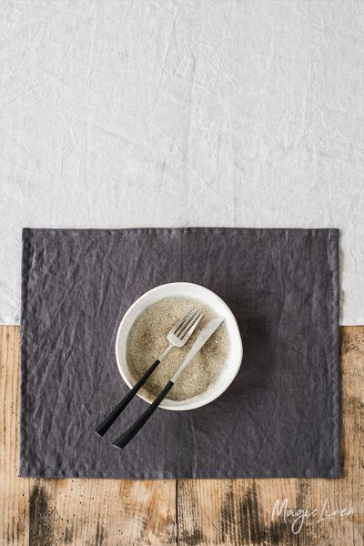 Magiclinen Linen Placemat Set In Charcoal Gray