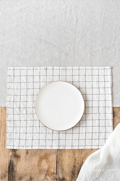 Magiclinen Linen Placemat Set In Charcoal Grid