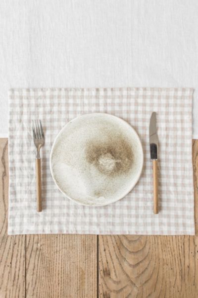MagicLinen Linen Placemat Set