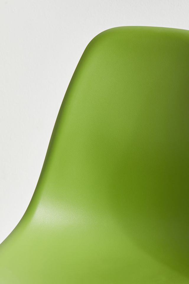 Sanna Plastic Chair #4