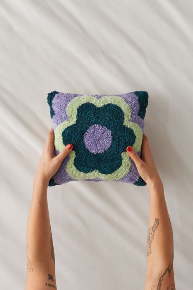 Flower Tufted Mini Throw Pillow #1