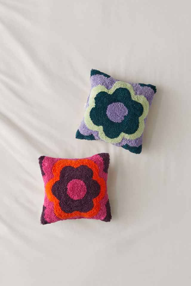 Flower Tufted Mini Throw Pillow #3
