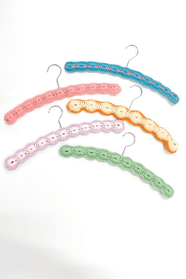 Vintage Crochet Hangers Assorted Set of 5 Urban Outfitters