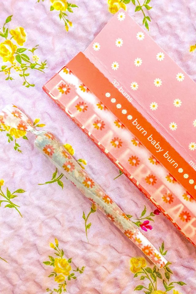 Burner Babe Big Fleur Rolling Papers #1