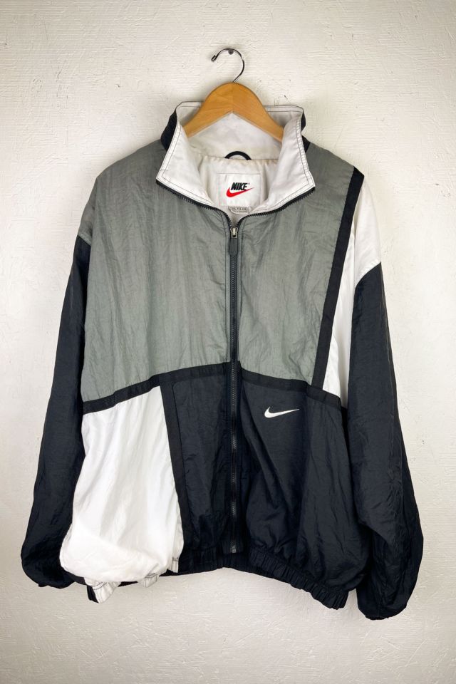 Sympton Hay una necesidad de Extranjero Vintage Nike 90s Windbreaker Jacket | Urban Outfitters