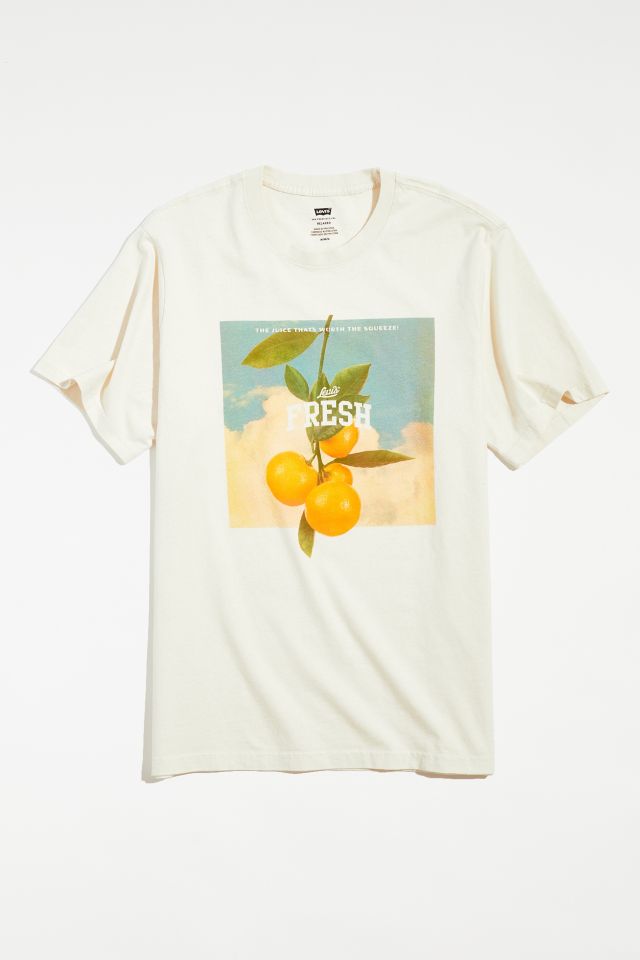 Levi’s Stay Fresh Oranges Tee | Urban Outfitters
