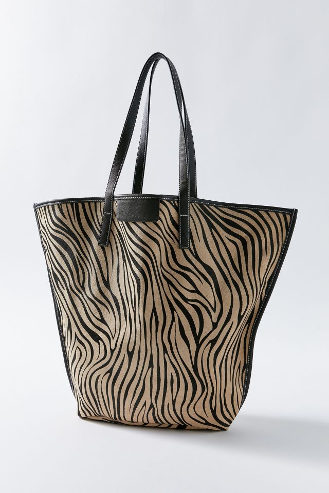 BNWT Urban Outfitters Calf Hair Tote Bag Brown/White shops PRICE FIRM! GREAT GIFT