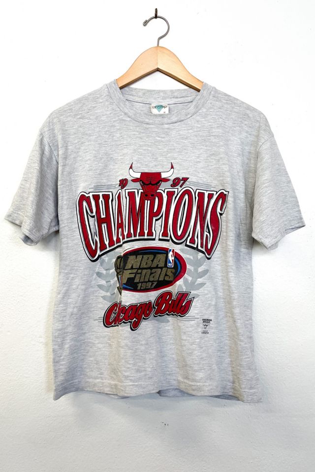 Vintage Chicago Bulls Tee Shirt | 1997 NBA Championship