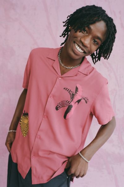 어반 아웃피터스 셔츠 Urban Outfitters UO Pop Art Graphic Camp Collar Shirt,Ivory