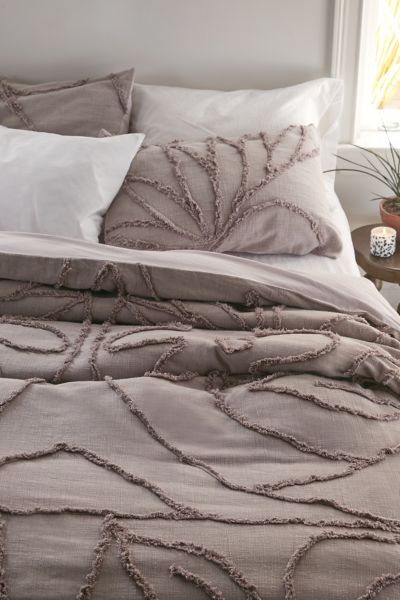 Larisa Tufted Duvet Cover | Urban Outfitters