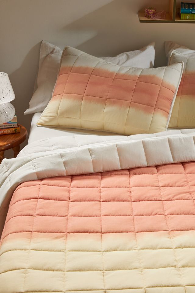 Flower Dye Quilt Urban Outfitters