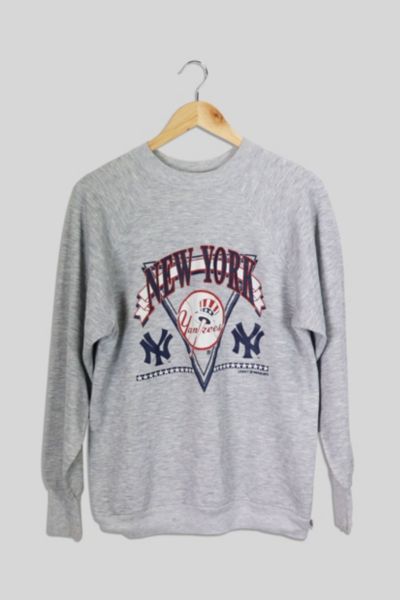 Limited New York Yankees Sweatshirt, Vintage New York Baseba - Inspire  Uplift