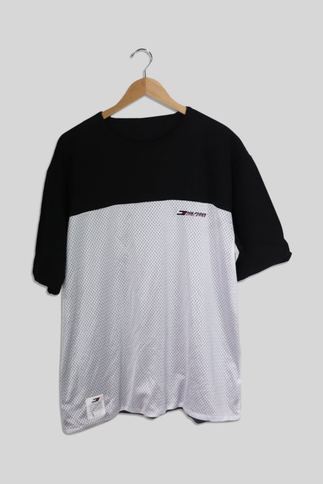 håndtering håndjern Rendezvous Vintage Tommy Hilfiger T Shirt | Urban Outfitters