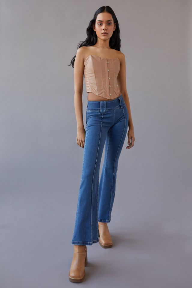 BDG Low-Rise Flare Jean  Urban Outfitters Canada