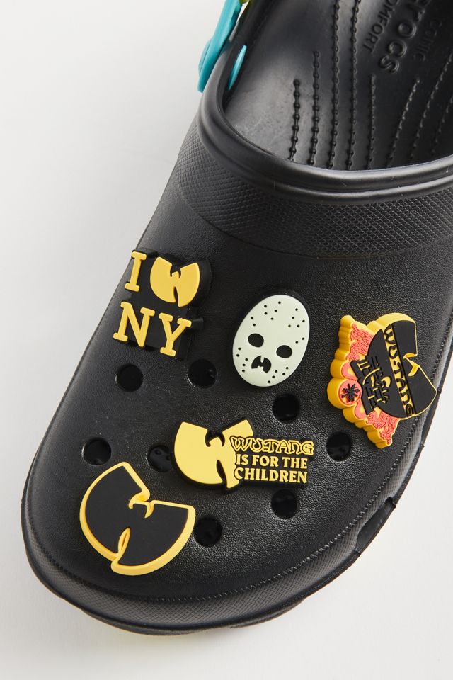 Crocs Wu-Tang Clan Jibbitz Shoe Charm 5-Pack | Urban Outfitters Crocs Wu-Tang Clan Jibbitz Shoe Charm 5-Pack | Urban Outfitters