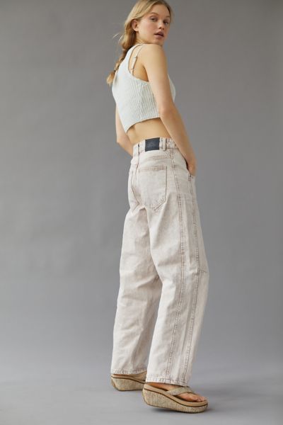 BDG Rih Low-Rise Extreme Baggy Jean — Pink Wash | Urban Outfitters Canada