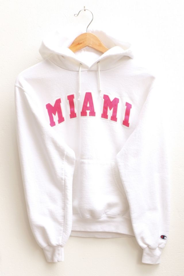 Champion sweaters 2025 urban outfitters miami