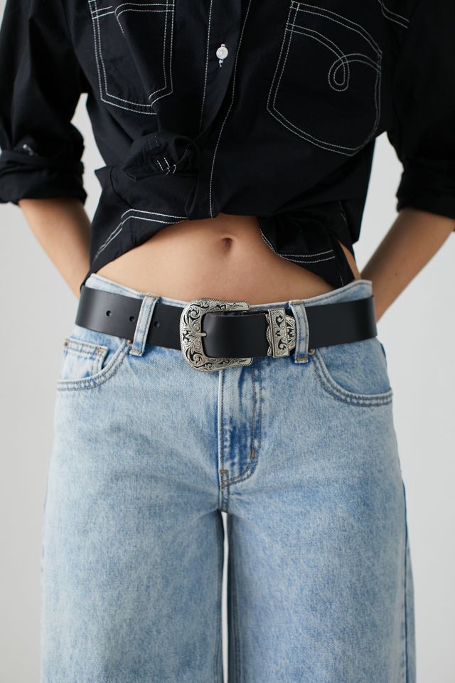 NEW Urban Outfitters Metal & Leather Belt Size Medium