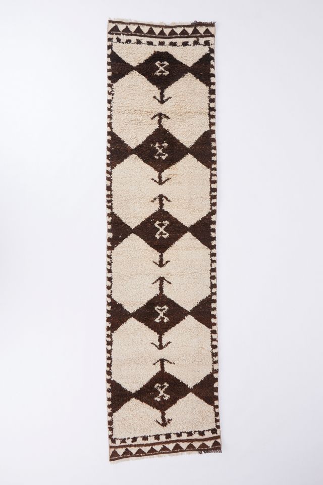 Canary Lane Vintage Runner Rug No. 1380 Urban Outfitters