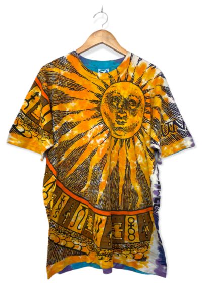 Vintage Liquid Blue Chris Pinkerton Sun and Moon Tee Shirt | Urban  Outfitters