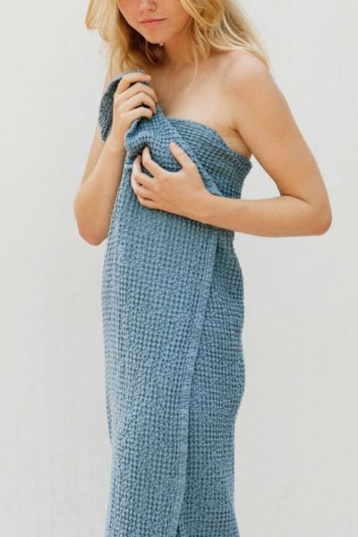 Shop Magiclinen Waffle Bath Towel In Gray Blue At Urban Outfitters