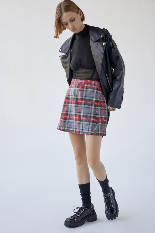 Christmas plaid skirt outlet urban outfitters