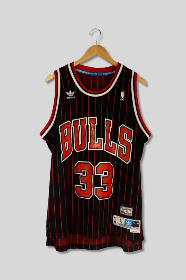 NBA Throwback Jerseys - Chicago Bulls Scottie Pippen & more