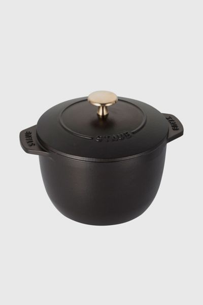 Staub Cast Iron 1.5-qt Petite French Oven In Matte Black