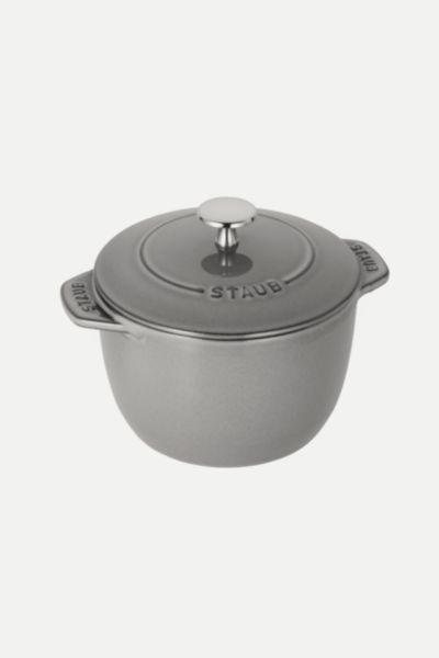 Staub Cast Iron 1.5-qt Petite French Oven In Graphite Grey At Urban Outfitters