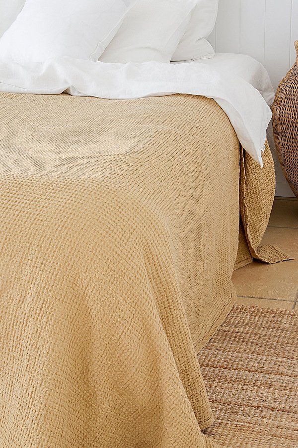Magiclinen Waffle Blanket In Sandy Beige At Urban Outfitters In Neutral