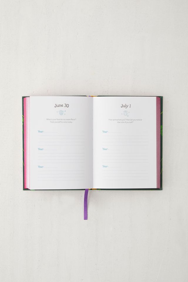 Une Question Par Jour Pour Prendre Soin De Soi: Un Journal De Trois Ans: Enregistrements Quotidiens Pour Le Bien-Être Émotionnel Par Aimee Chase #3