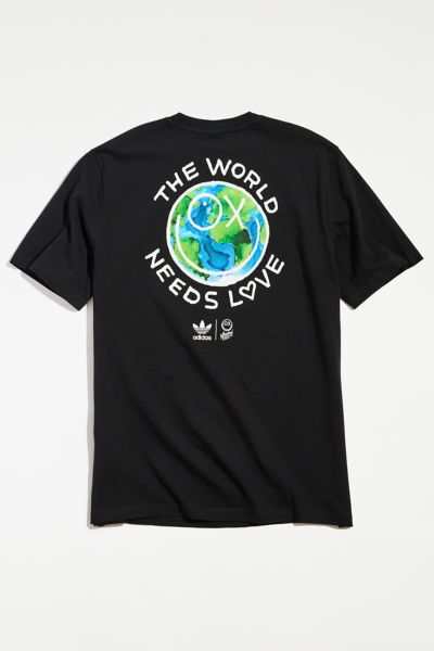 adidas Globe Tee | Urban Outfitters