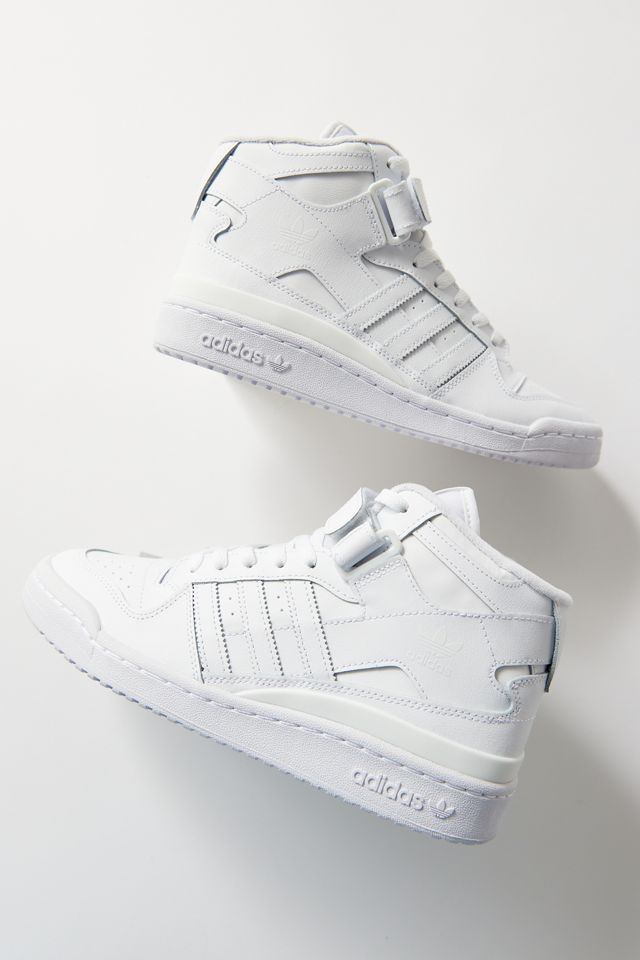 adidas Forum Mid Sneaker | Urban Outfitters