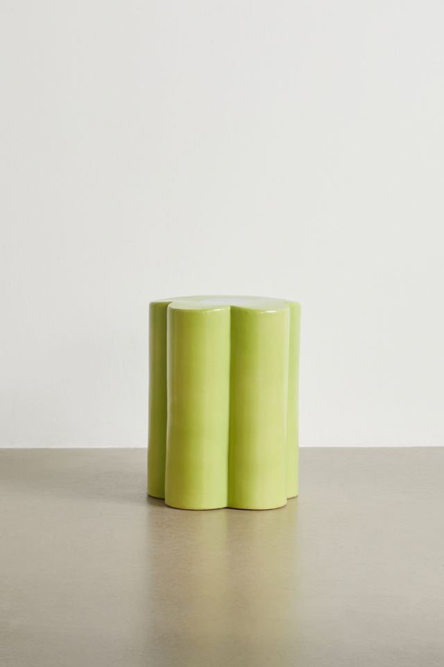 Daisy Indoor/Outdoor Ceramic Side Table | Urban Outfitters