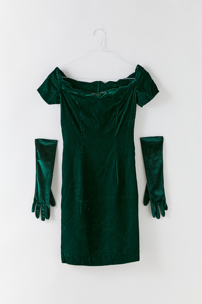 urban outfitters velvet dress