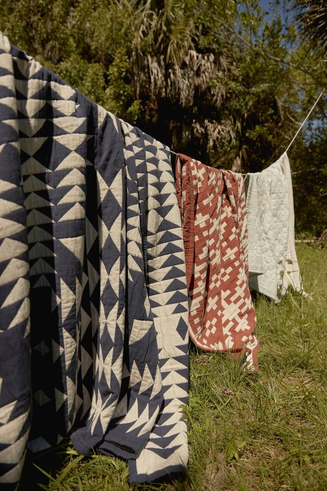 Pendleton Organic Cotton Matelassé Coverlet #5
