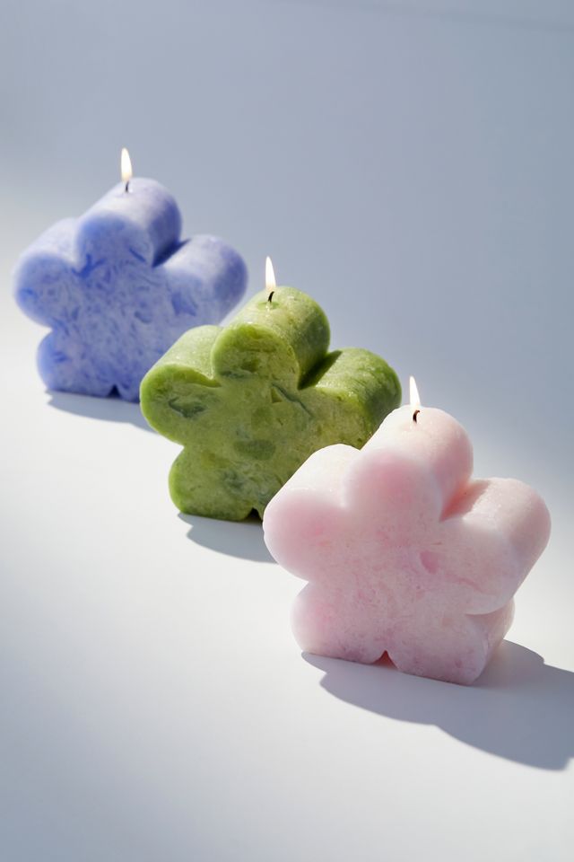 Daisy Shaped Wax Candle #1