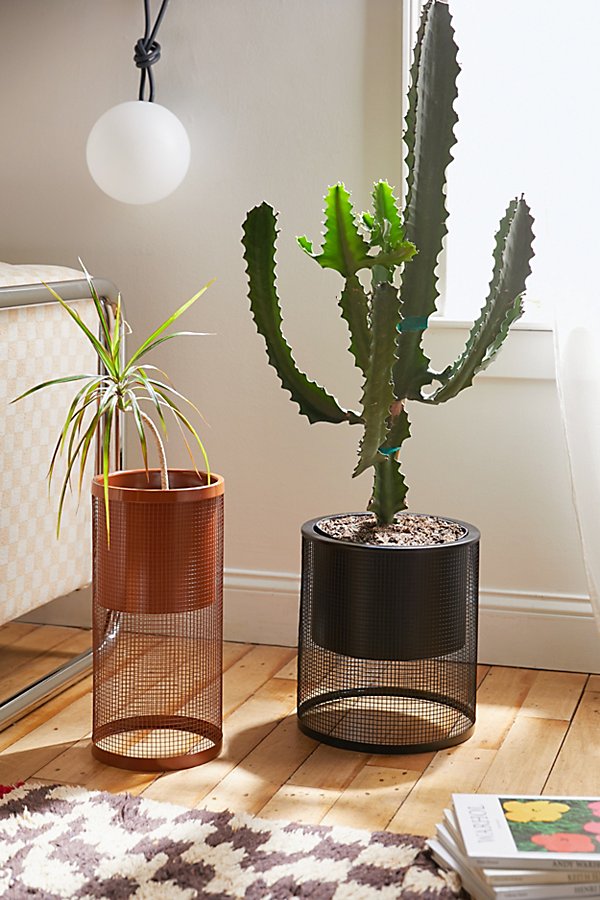 Urban Outfitters Anna Mesh Planter In Rust