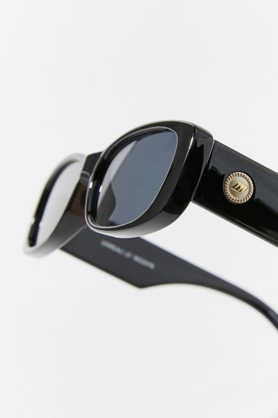 Le Specs Unreal! Rectangle Sunglasses | Urban Outfitters