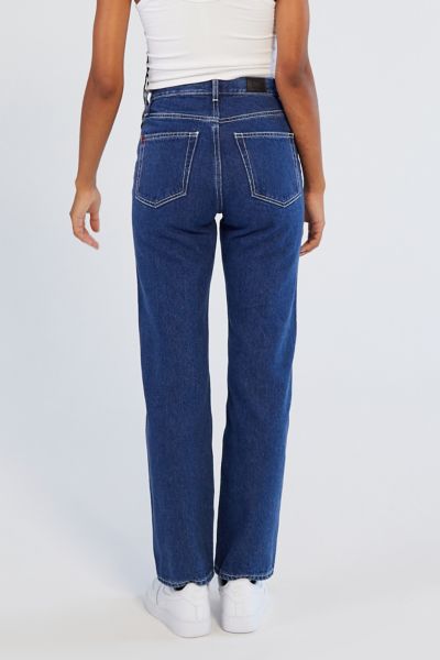 levi strauss totally shaping pull on jeans