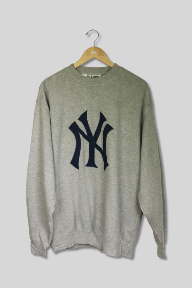 CustomCat New York Yankees 1901 Vintage MLB Crewneck Sweatshirt Sport Grey / 3XL