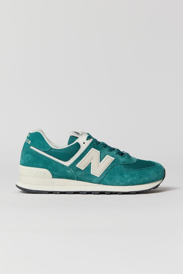 Urban outfitters hotsell new balance men's