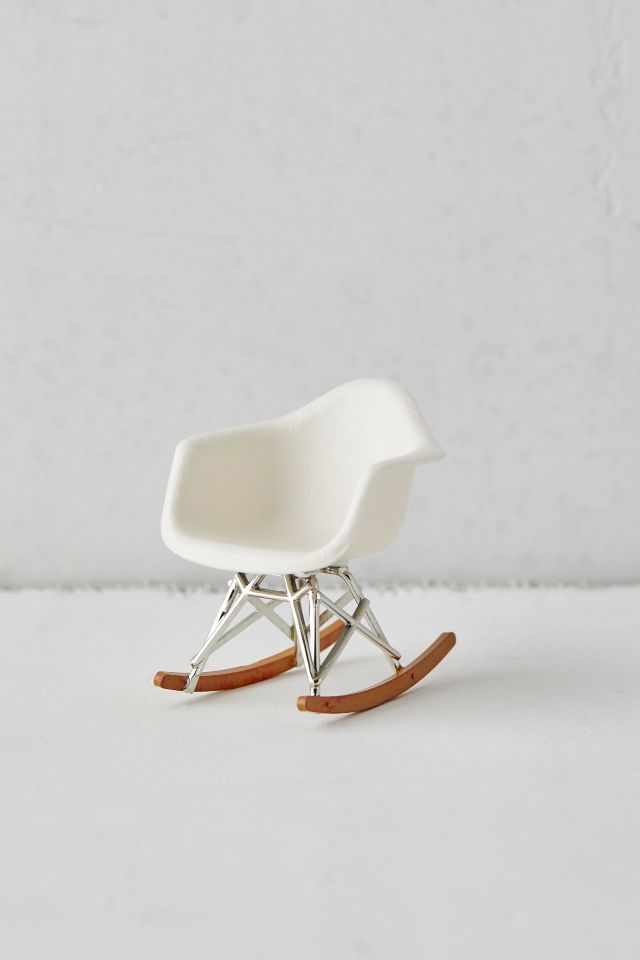 Mini Swing Chair Figure #2