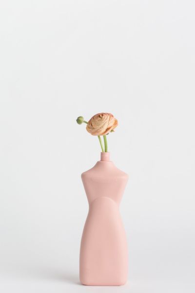 Middle Kingdom x Foekje Fleur Porcelain Curvy Vase