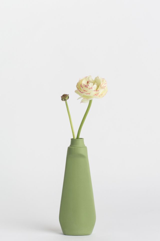 Middle Kingdom x Foekje Fleur Porcelain Lotion Vase | Urban Outfitters