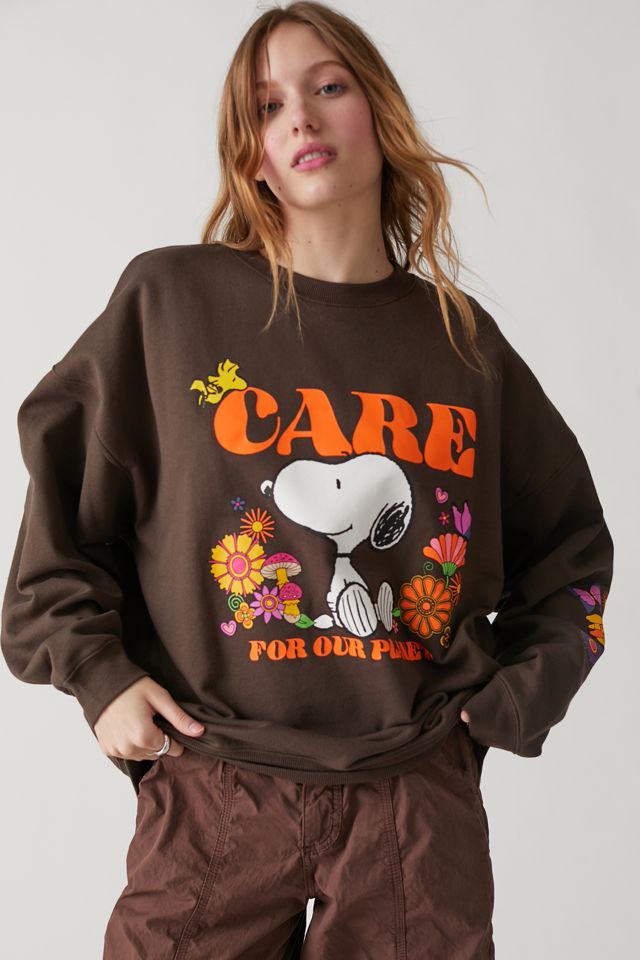 Desert Dreamer Snoopy Care Sweatshirt | Urban Outfitters