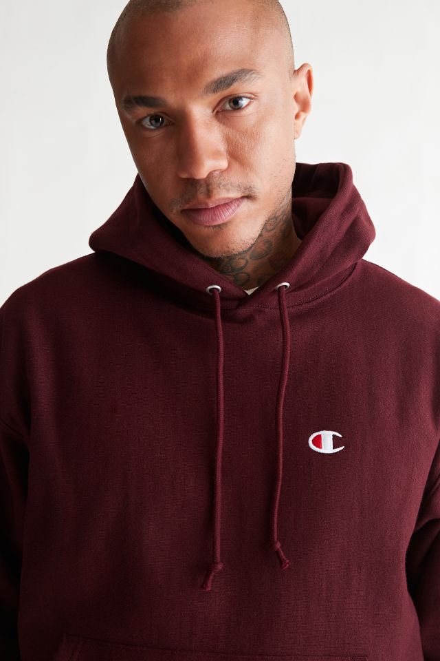 Champion hoodie 2024 urban outfitters canada